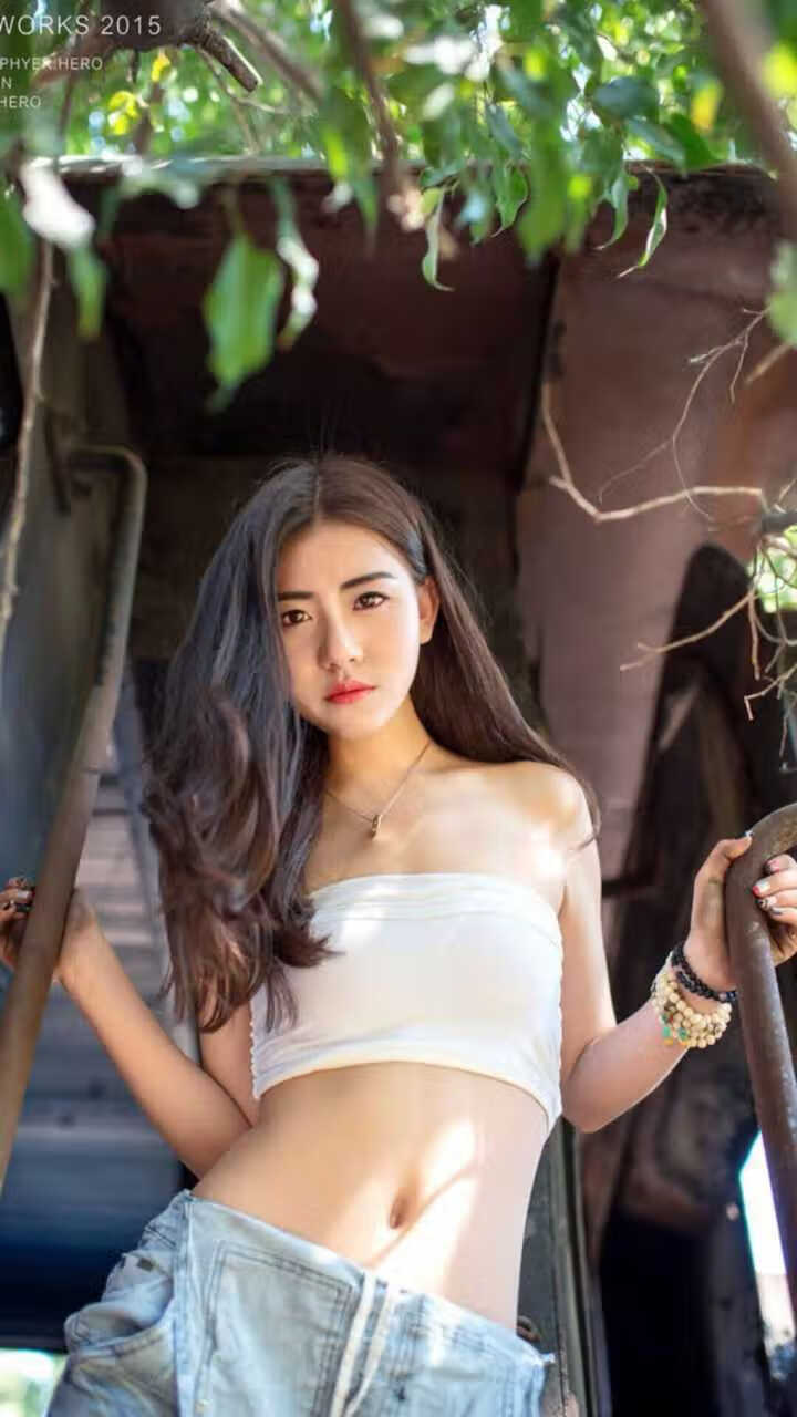 国际马术比赛，骑士与马匹的优雅舞蹈，骑马比赛的视频